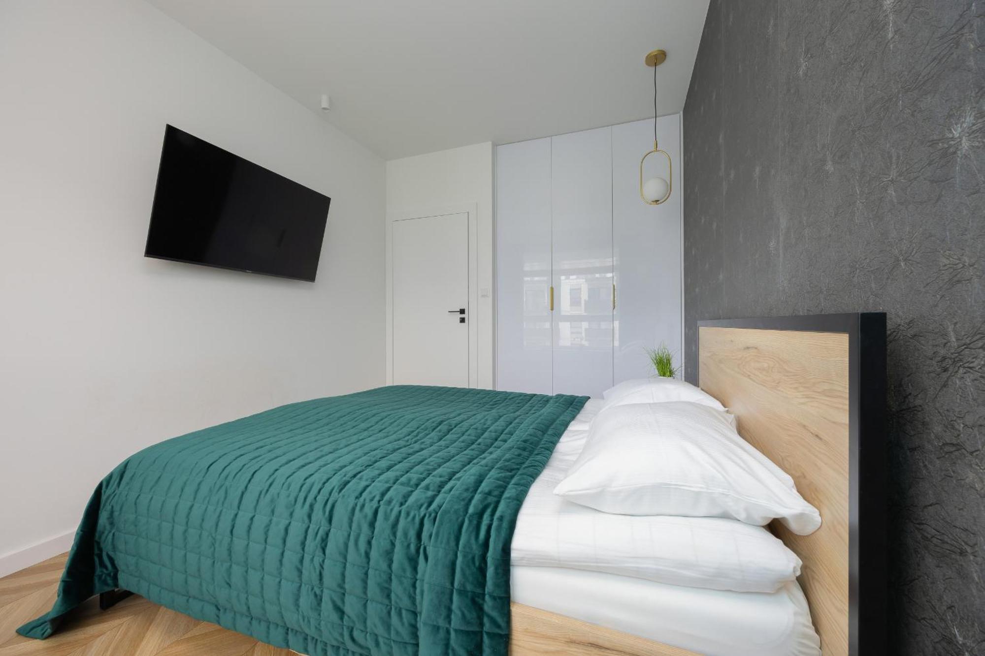 Nowoczesny Z Balkonem I Miejscem Parkingowym Ursus By Rent Like Appartement Warschau